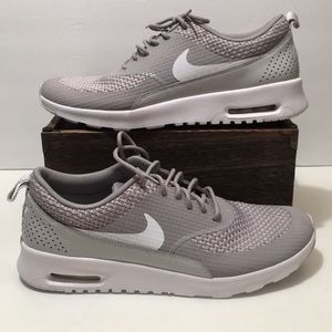 Nike Women’s Air Max Thea Premium Shoes Size 11.5